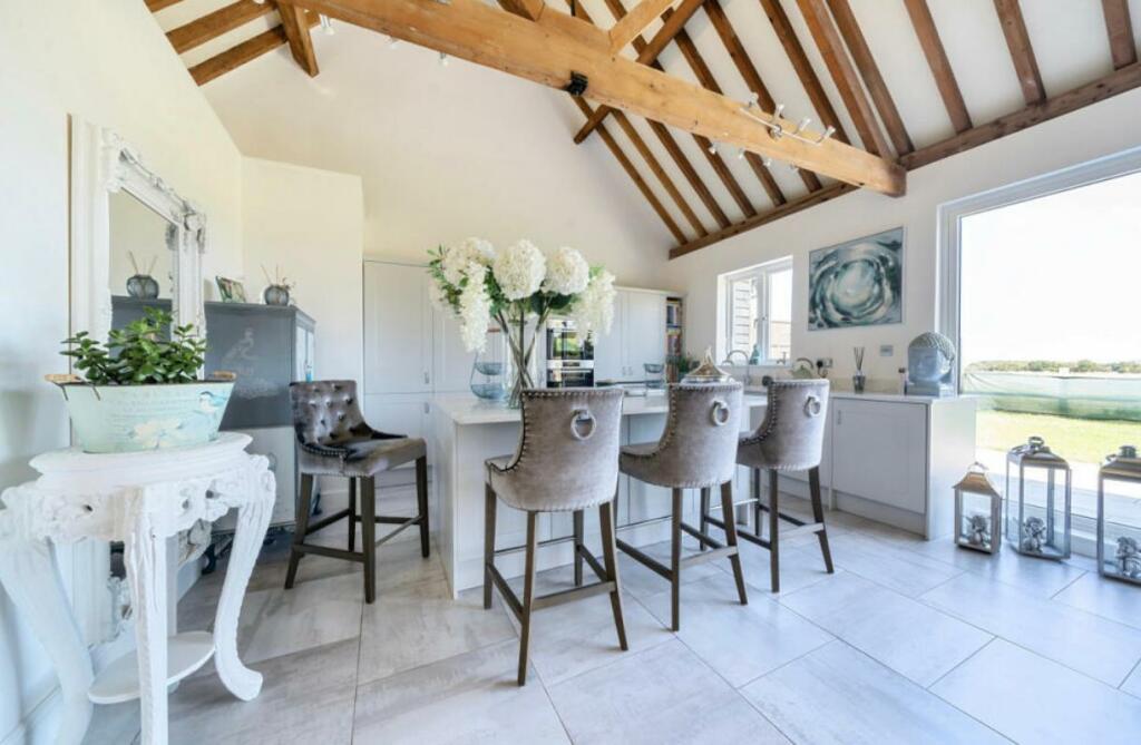 Kitchen Breakfast Room.jpg