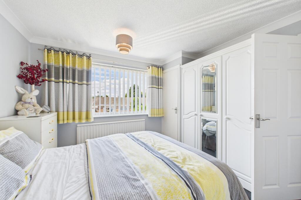EweMove Spalding - St Andrews Road - Bedroom 