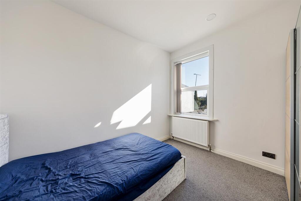 Chingford Avenue, E4