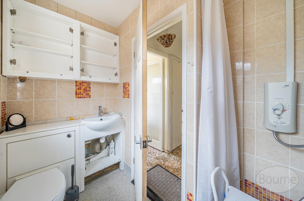 b1809f13-922f-43b...