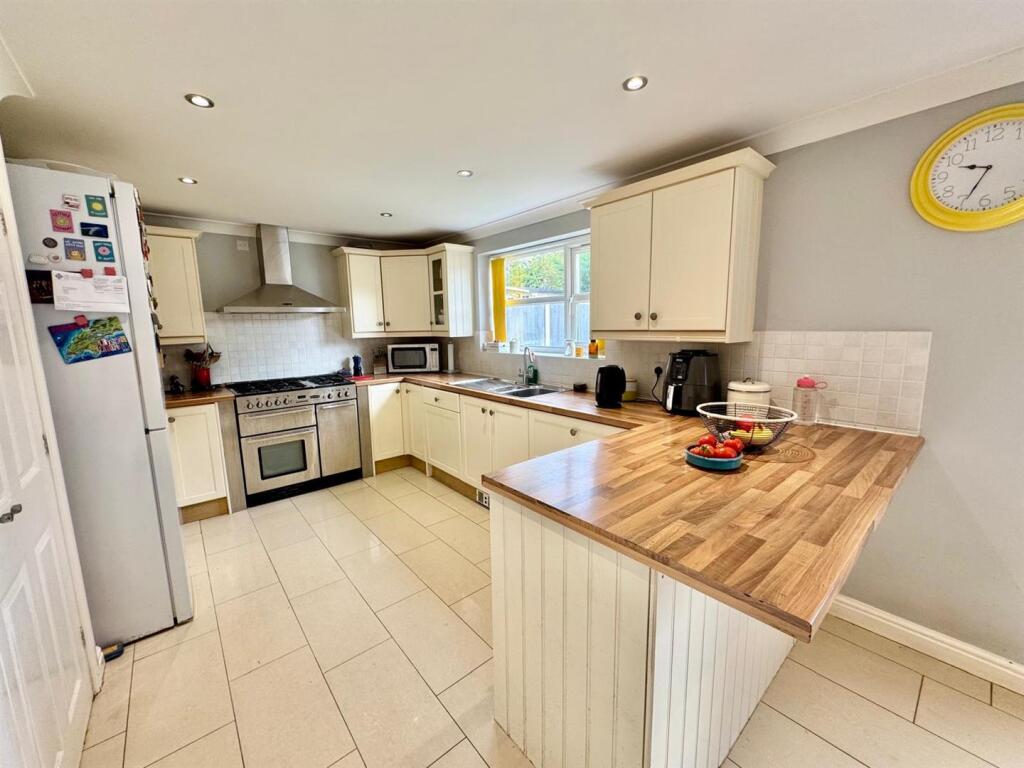 PHOTO-2025-08-12-11-41-08 (6).jpg