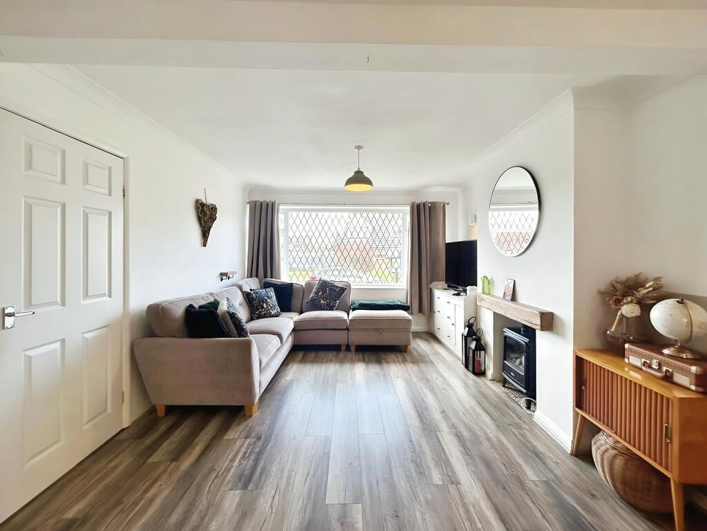 91645b51-WhatsApp...