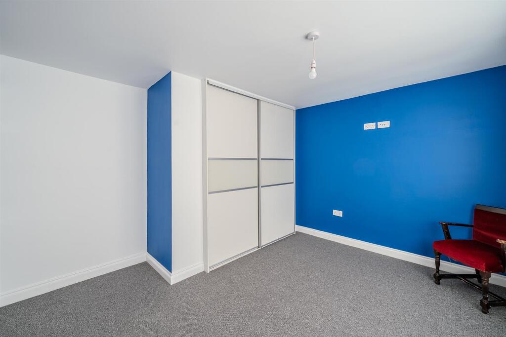 50 Salisbury Court-6.jpg