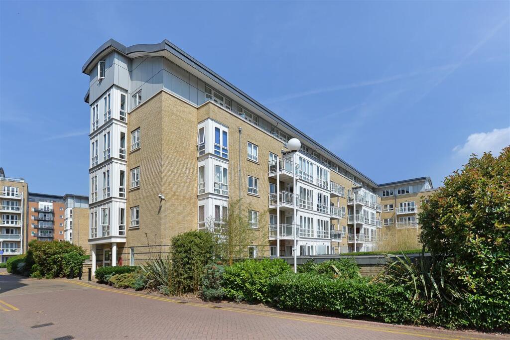 St-Davids-Square (8).JPG