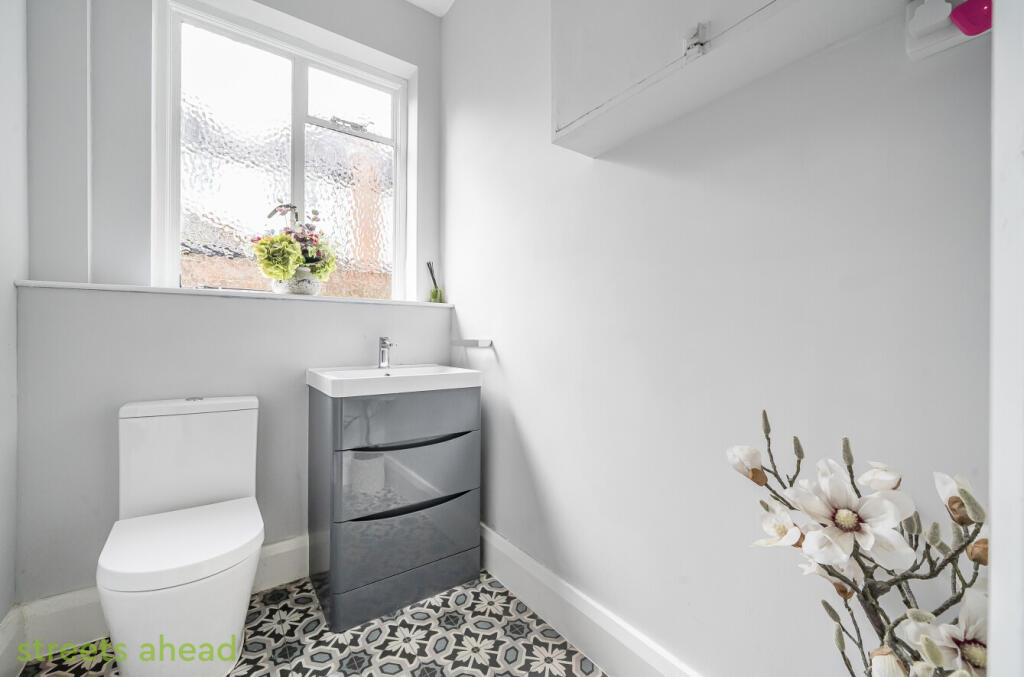 f2b462b6-4e22-429...