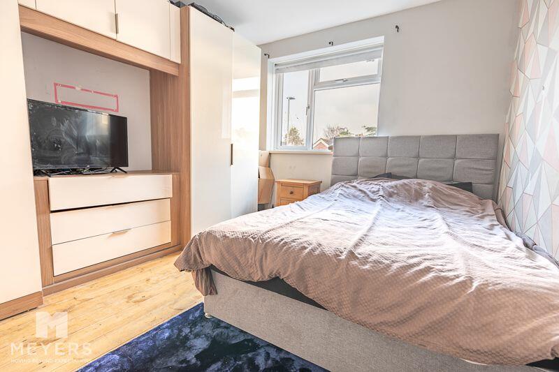 Bedroom 2 (Downstairs) 