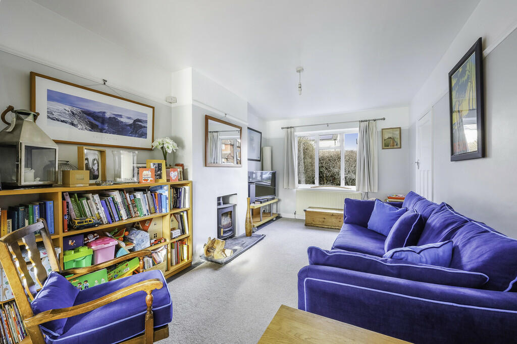 Living Room (2)