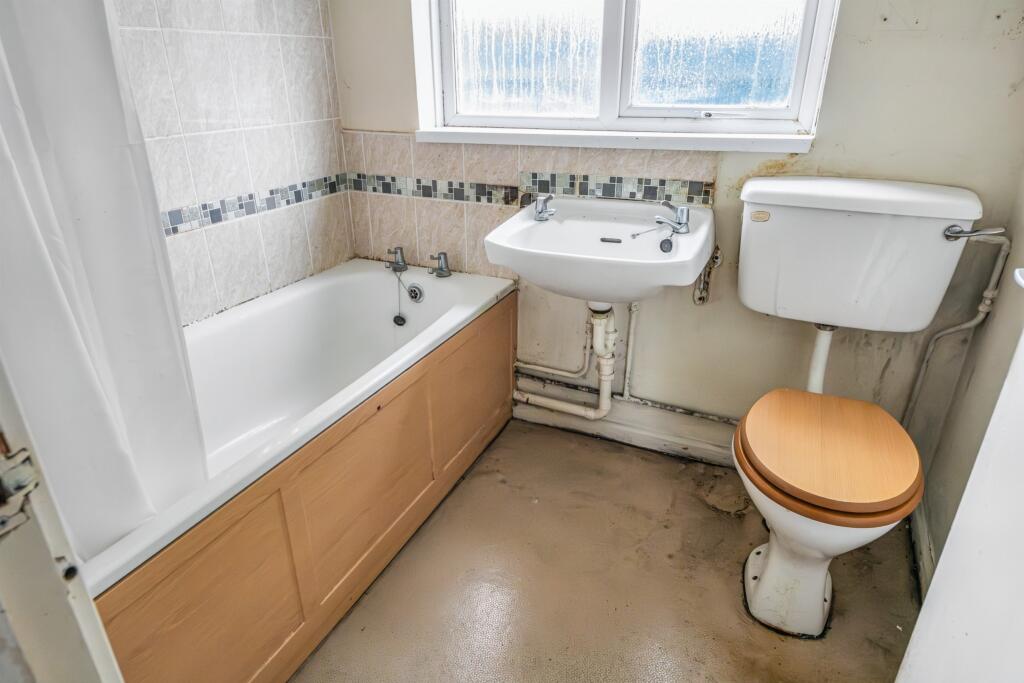 10 The Firs, Chippenham, Wiltshire, SN14 0PG