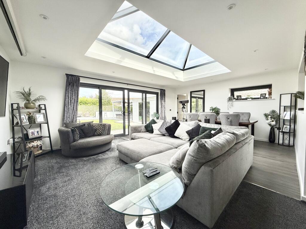 Open Plan Room