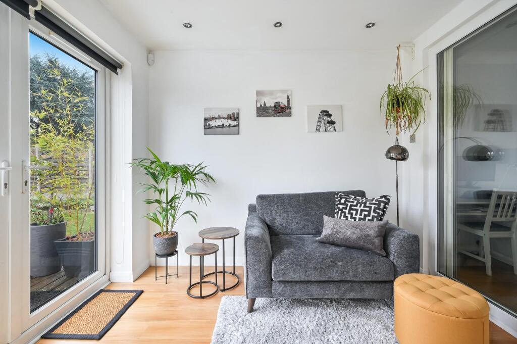 ELMSTEAD GARDENS,  (10).jpg