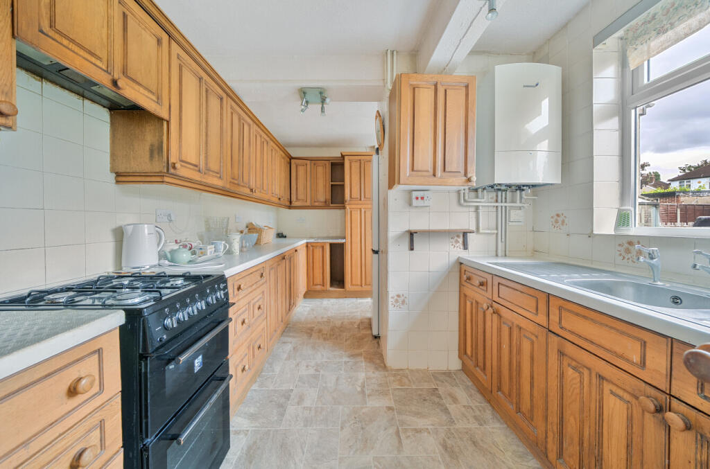 1304160-25-684052...