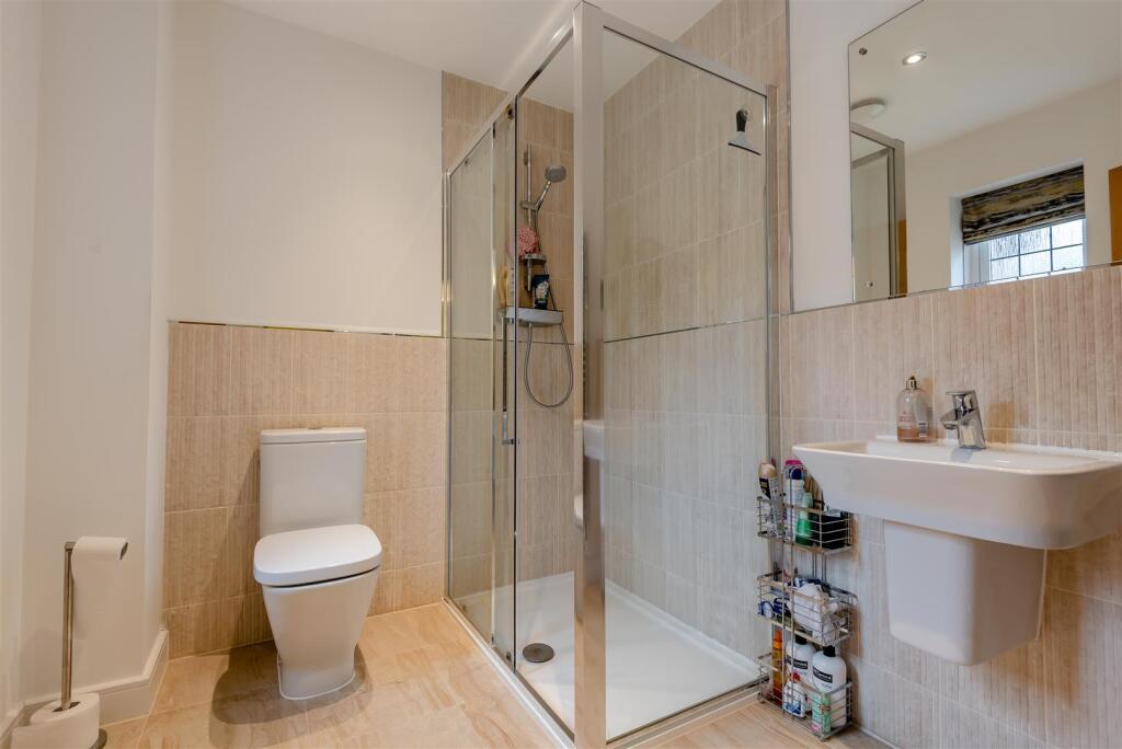 8633638-interior16.jpg