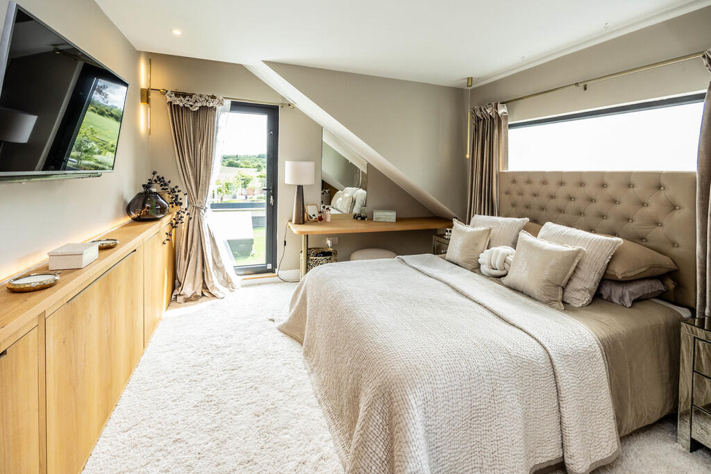 33WHLHudds-040625...