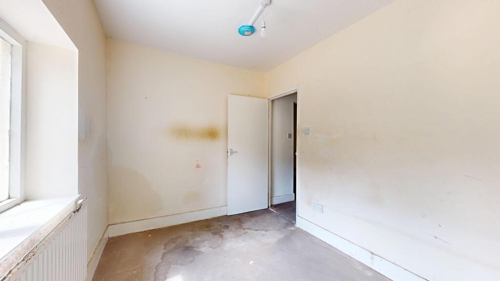 Flat A, 41 Alvington Crescent, Hackney, London, E8 2NN