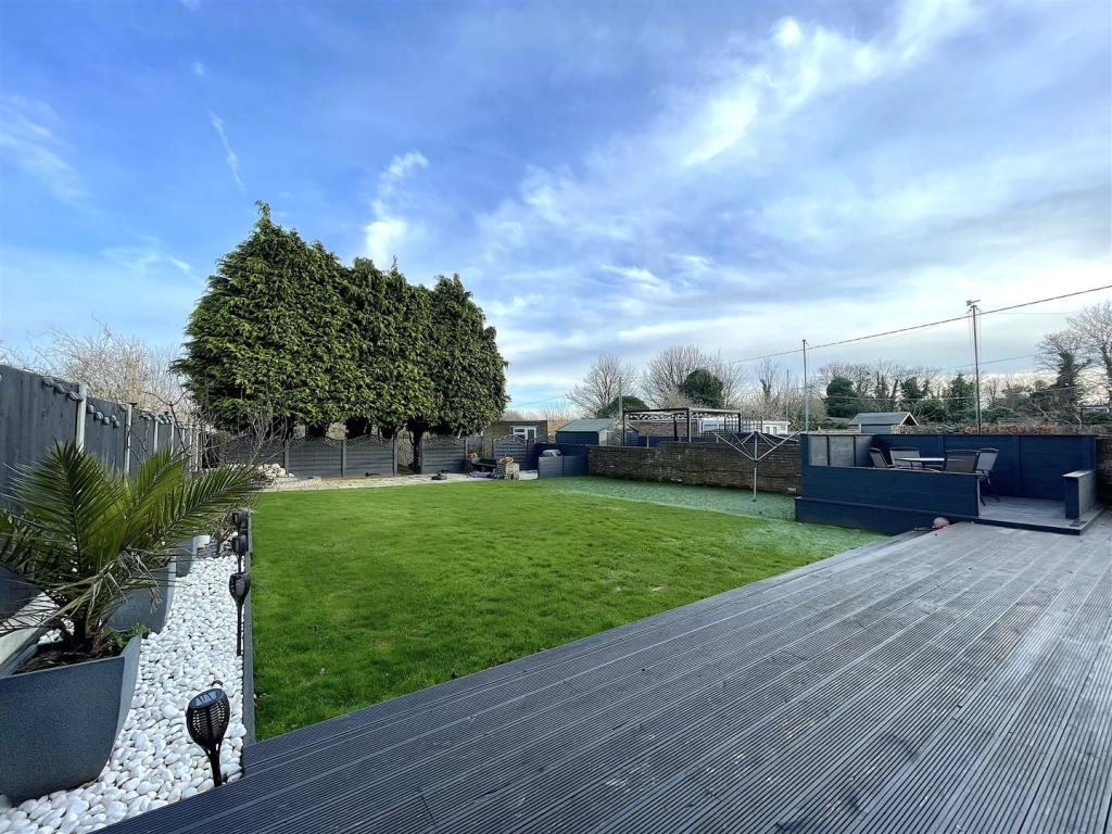 Garden (3).jpeg