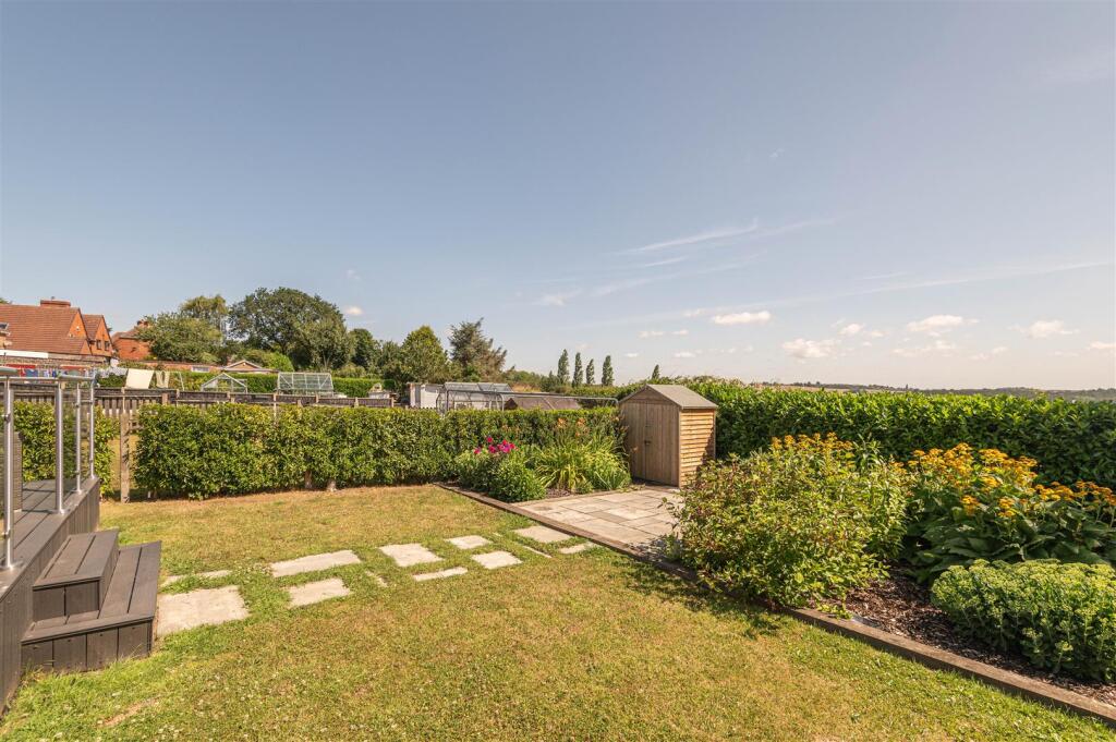 34 - 15 Pontefract Road S72 8AY.jpg