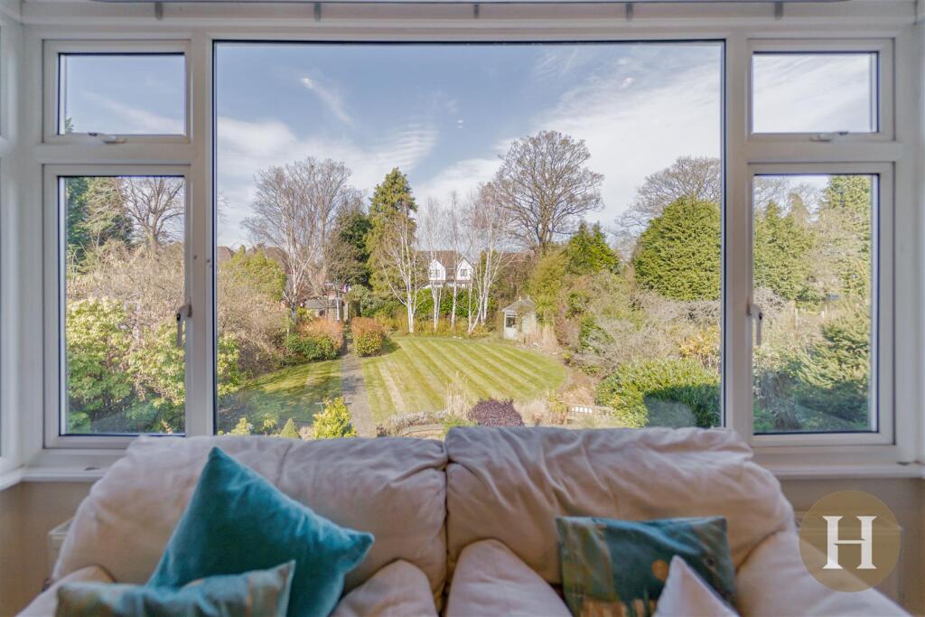 Hadleigh Estate Agents-43.jpg