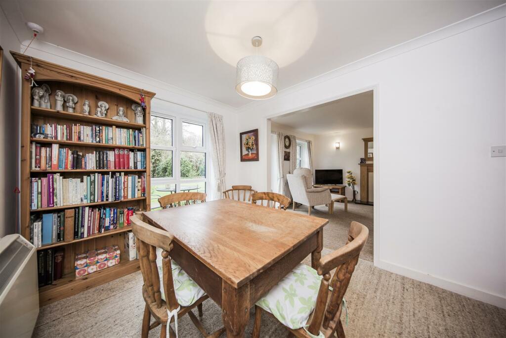 Dining room / Downstairs Bedroom