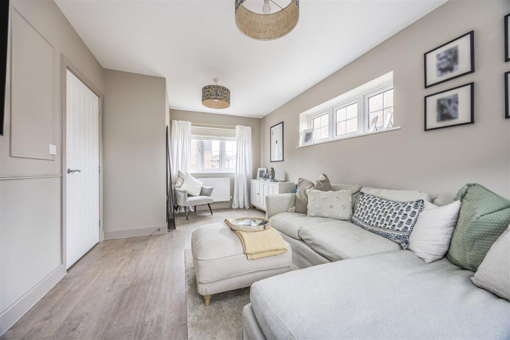 7 Cotton Way, Bedhampton-PorticoMarketing-SarahOli