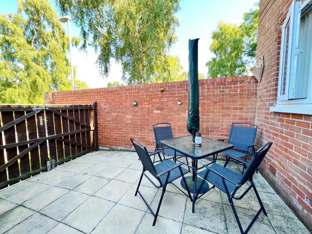 Rear Yard 1.jpg