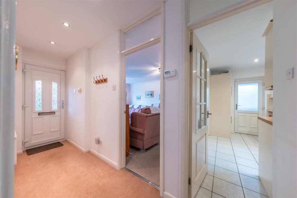 51 Kelsborrow Way-015.jpg