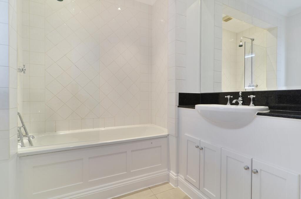 13a-15-Courtfield...