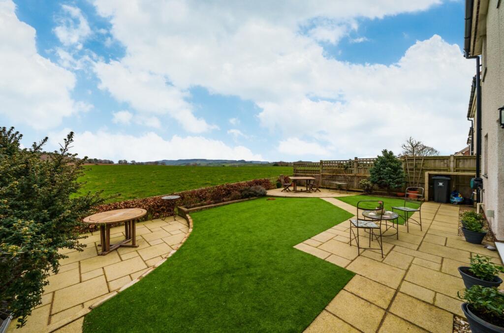 Rear Garden/View