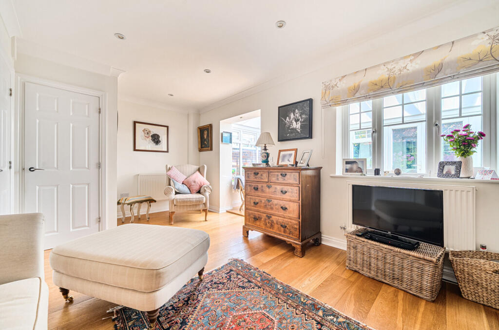 1348827-12-68da50...