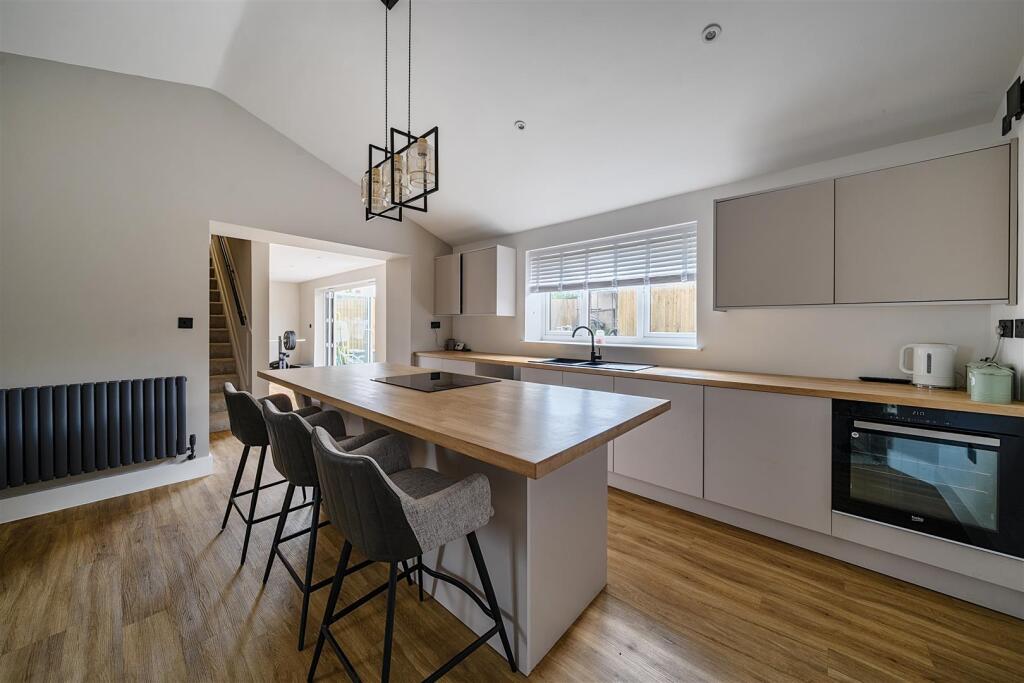 32-681e2b5d32ee7-1287282-ARW-32 .jpg