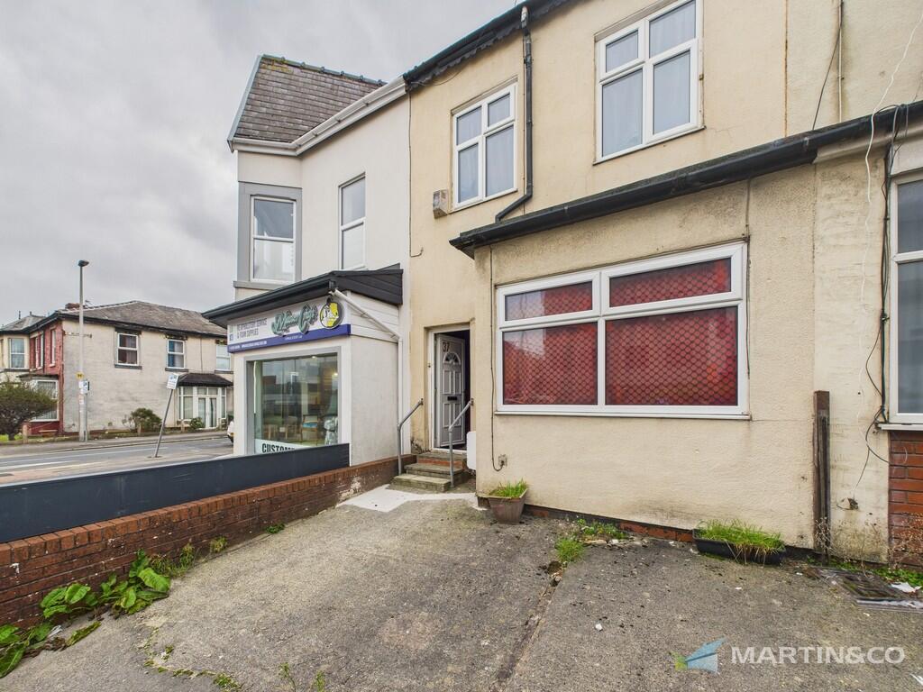 CAM02318G0-PR0542...