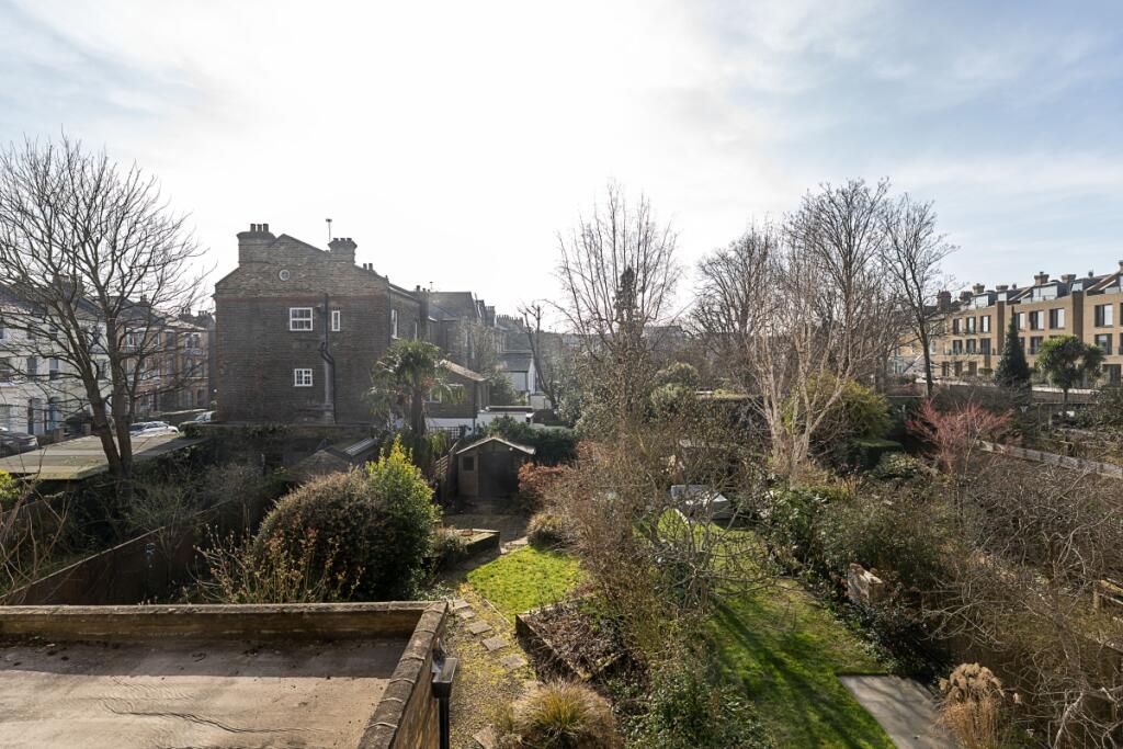 Flat-C-51-Lillies...