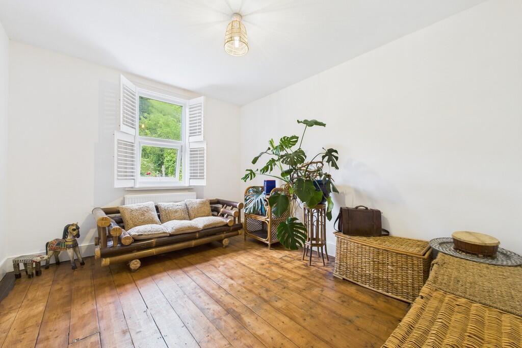 CAM01085G0-PR0610...