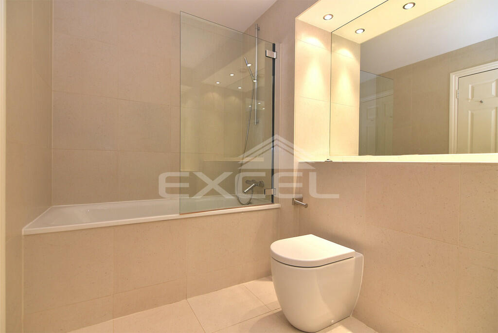 EN SUITE (1)