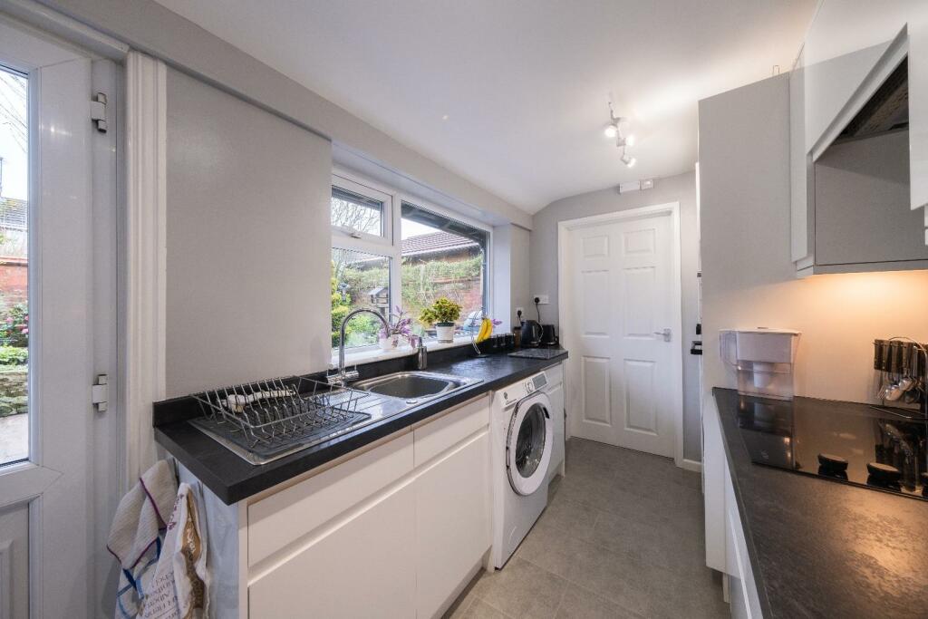 126 Vicars Cross Road-002.jpg