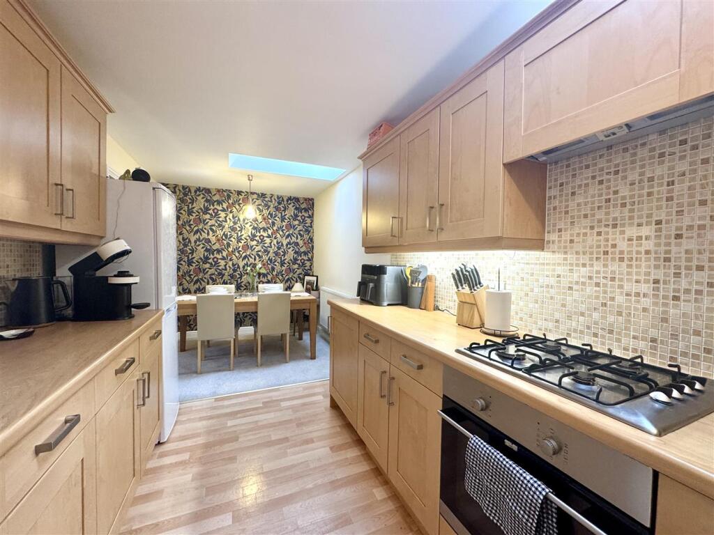 OPEN PLAN KITCHEN/DINER