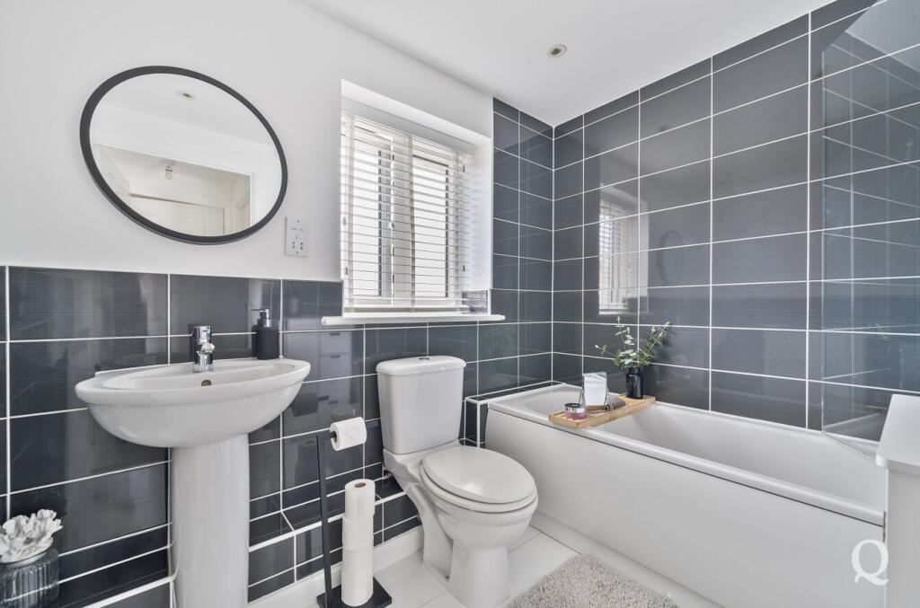 ff5945b2-595b-4fa...