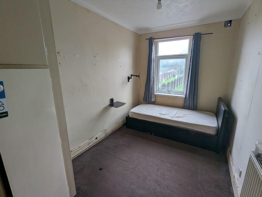 PXL_20251023_0852...