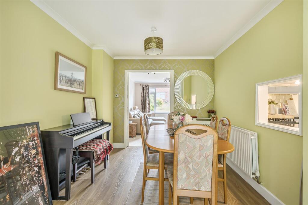 1329528-25-687fb80d8f261-ARW .jpg