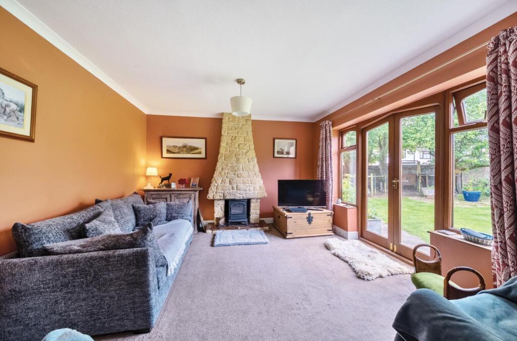 1 Elkins Close, Yelvertoft