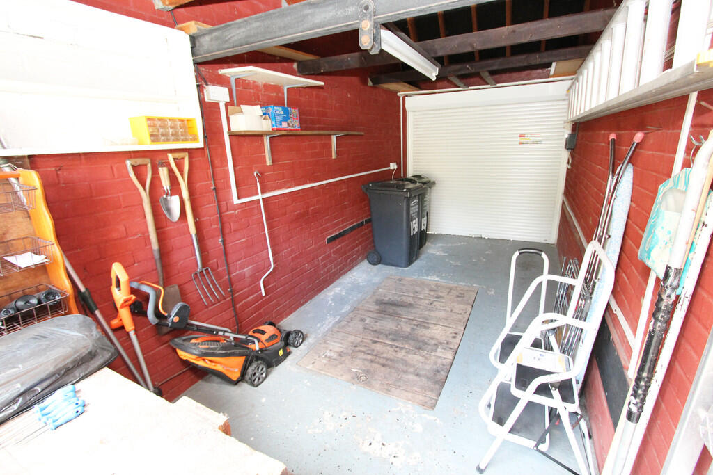 Garage 1