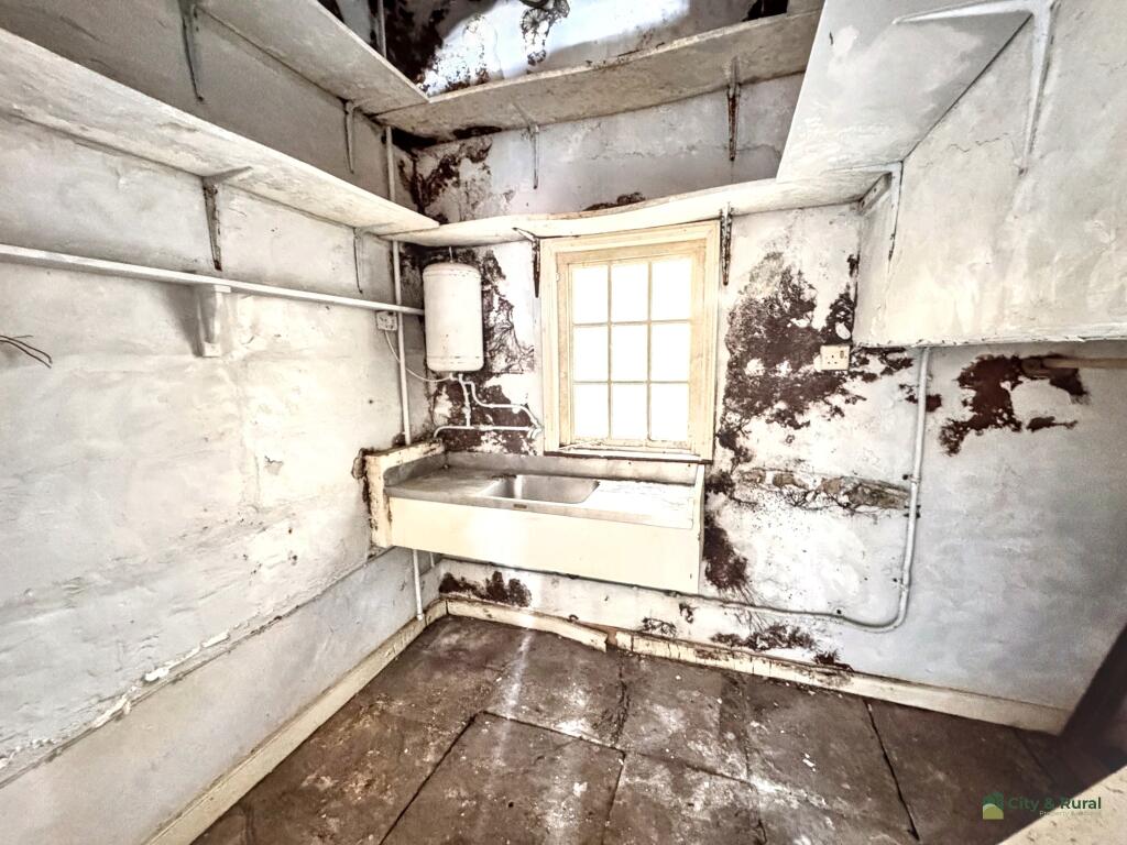 GF Powder Room T202508051002.jpg