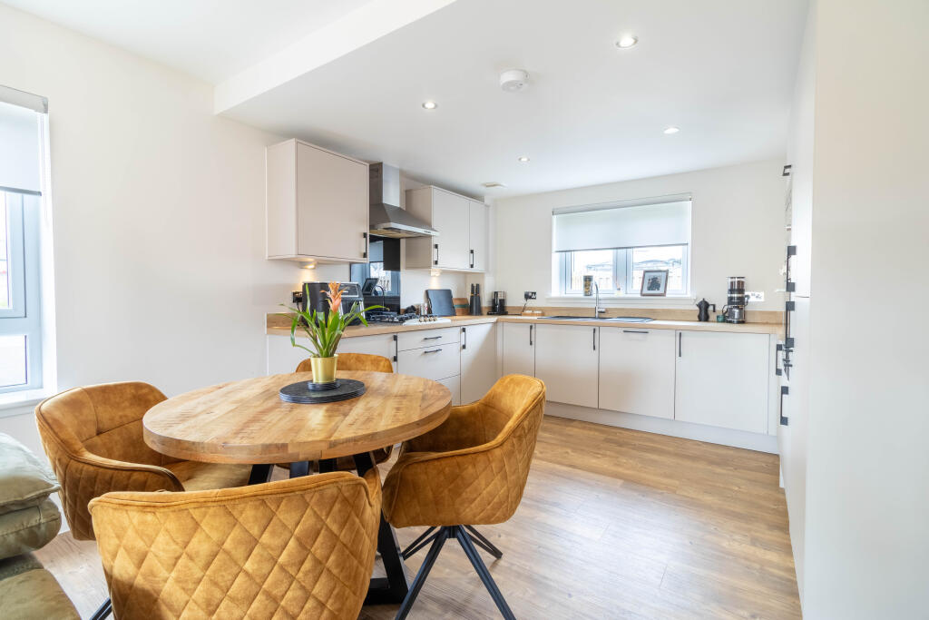 Open-Plan Living Area/Kitchen