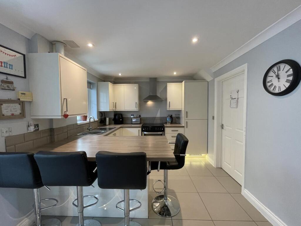 Lady Fern Road 35 - KItchen.jpg