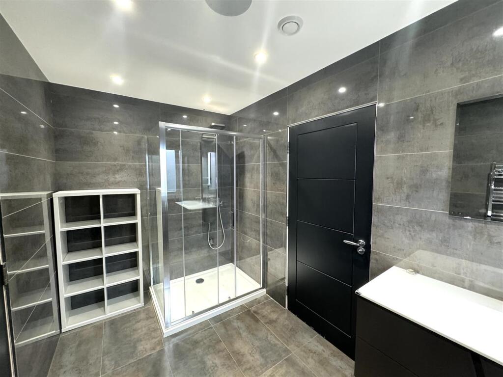 En-suite.jpeg