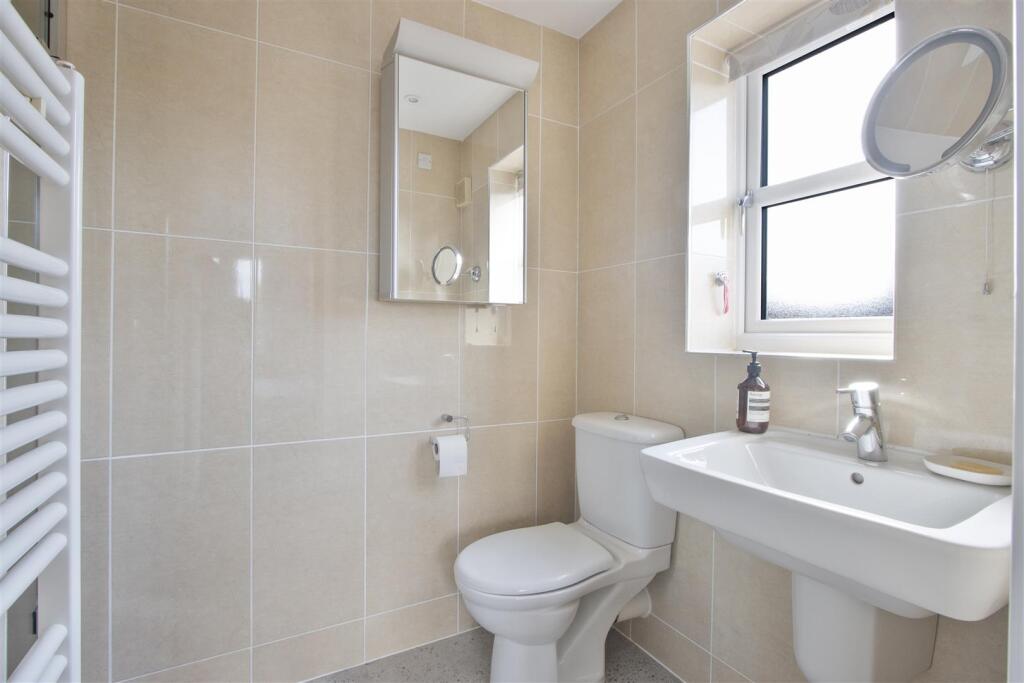 En Suite Shower Room