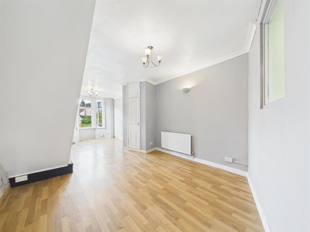 14 - Terraced House for Auction, Staple Hill.jpg