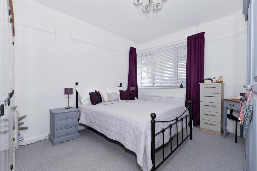Nutley Crescent_3.jpg
