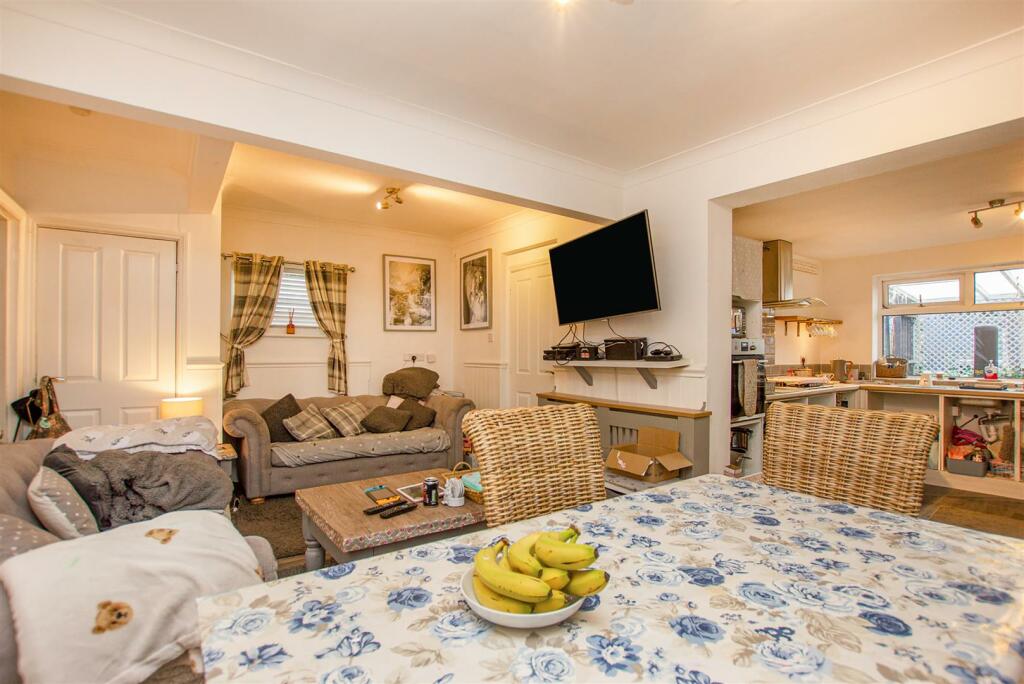 Kitchen/Dining/Family Room