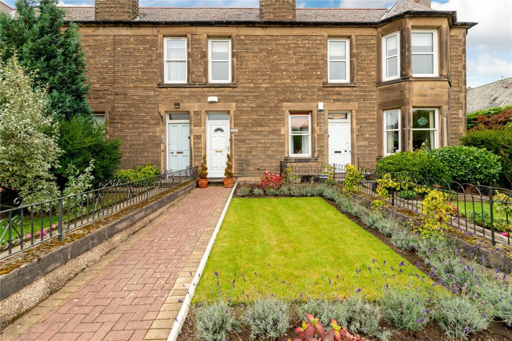 Moira Terrace 05