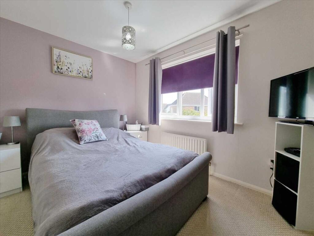 Bedroom 1: